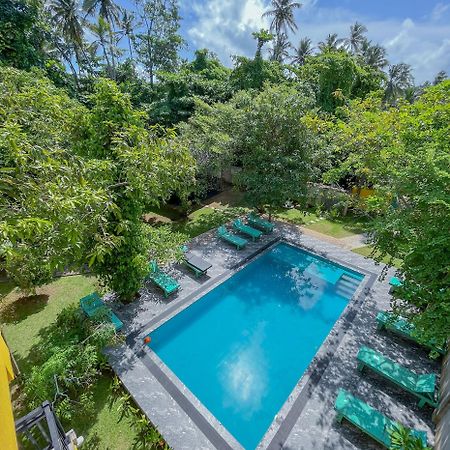 Easy Living Hotel ฮิกคาดูวา ภายนอก รูปภาพ