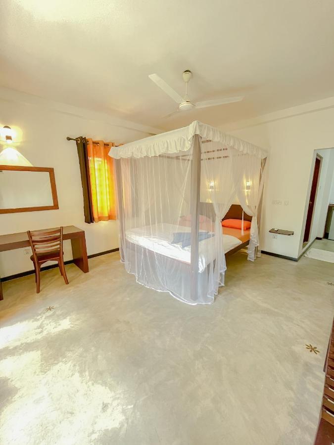Easy Living Hotel ฮิกคาดูวา ภายนอก รูปภาพ